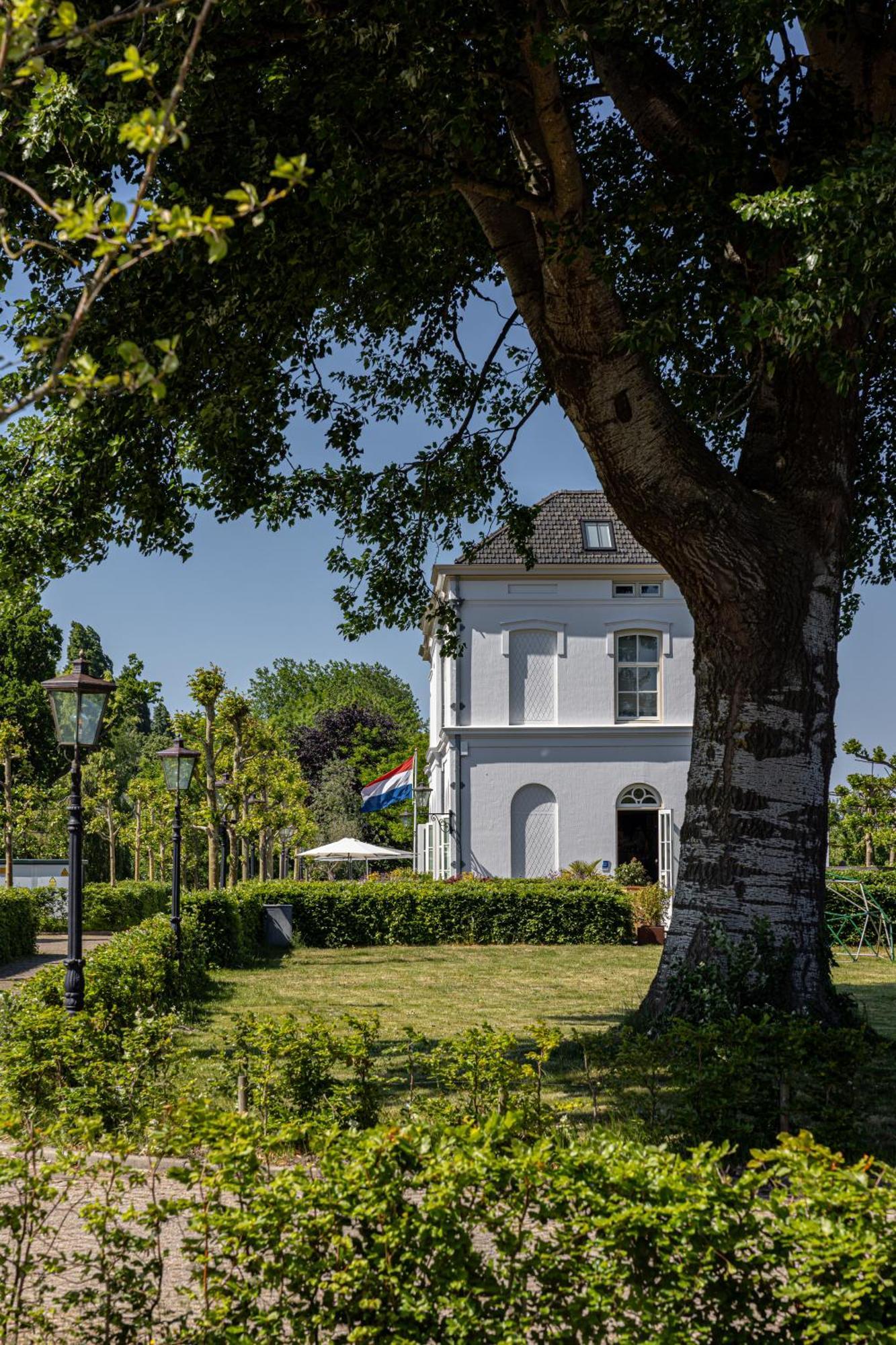 Boutique Hotel De Witte Dame Abcoude Exterior foto