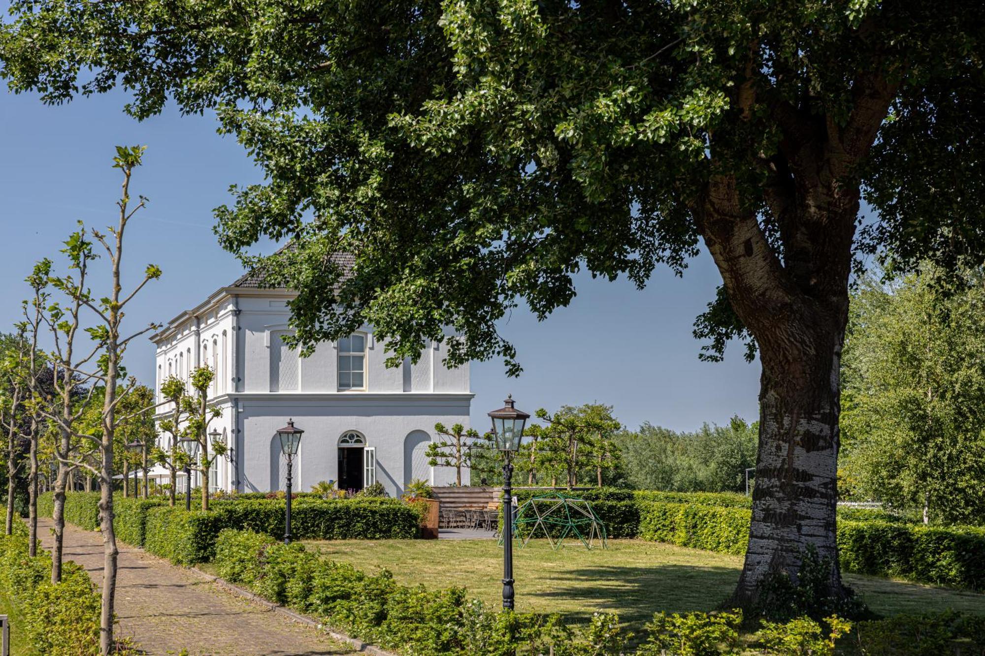 Boutique Hotel De Witte Dame Abcoude Exterior foto